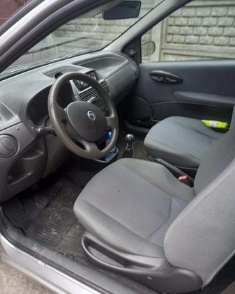 Fiat Punto cena 3150 przebieg: 129944, rok produkcji 2003 z Siechnice małe 37